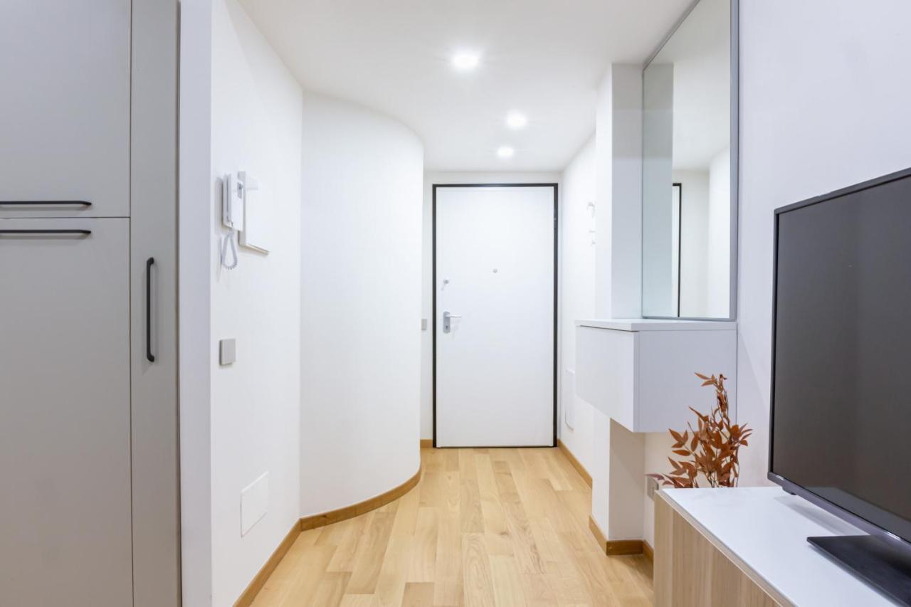 ミラノEasylife - Accogliente Bilocale In Zona Porta Veneziaアパートメント エクステリア 写真